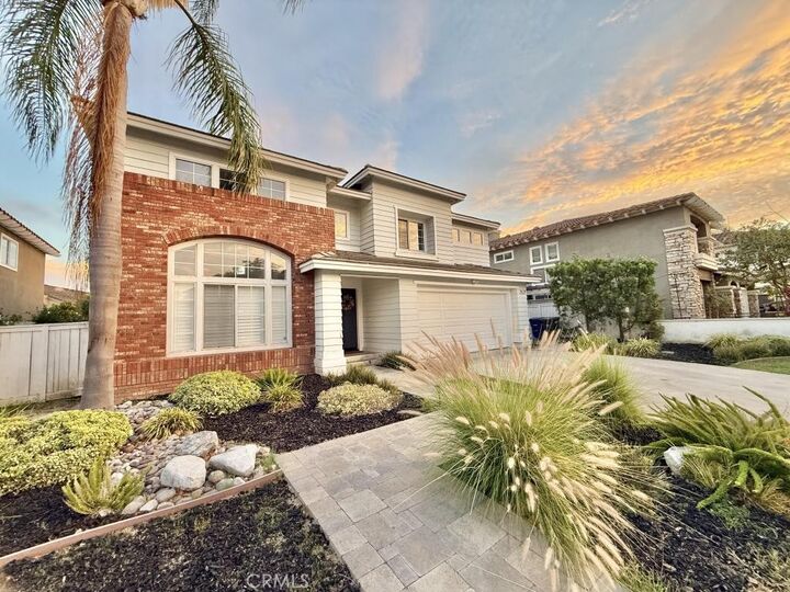 Property Photo:  2960 E 20th  CA 90755 