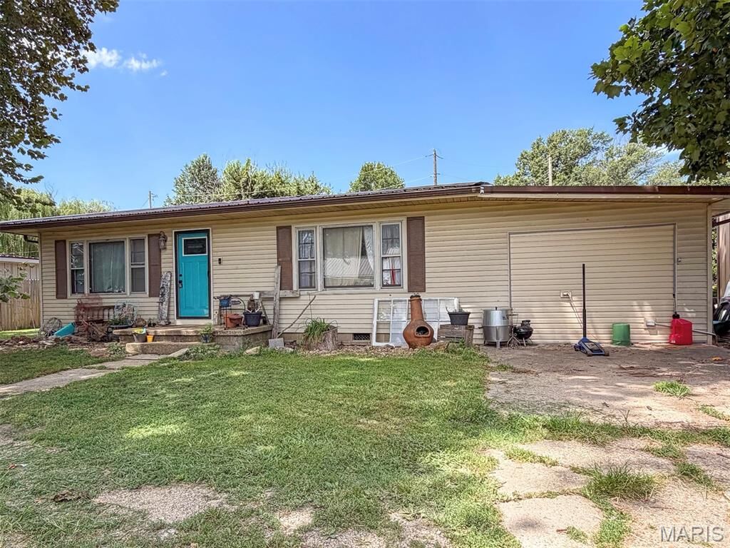 Property Photo:  411 N Short Street  MO 63730 