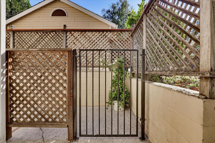 Property Photo: 311 Bridge Way CA 95959