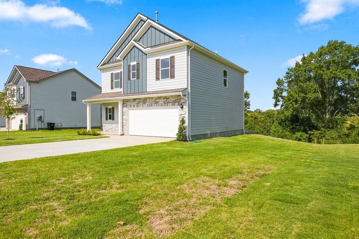 Property Photo: 617 Nightengale Ridge Dr TN 38401