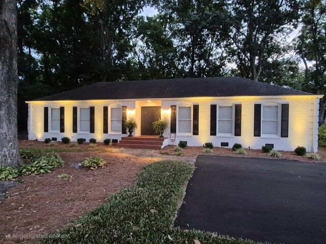 Property Photo: 1810 Jones Blvd TN 37129