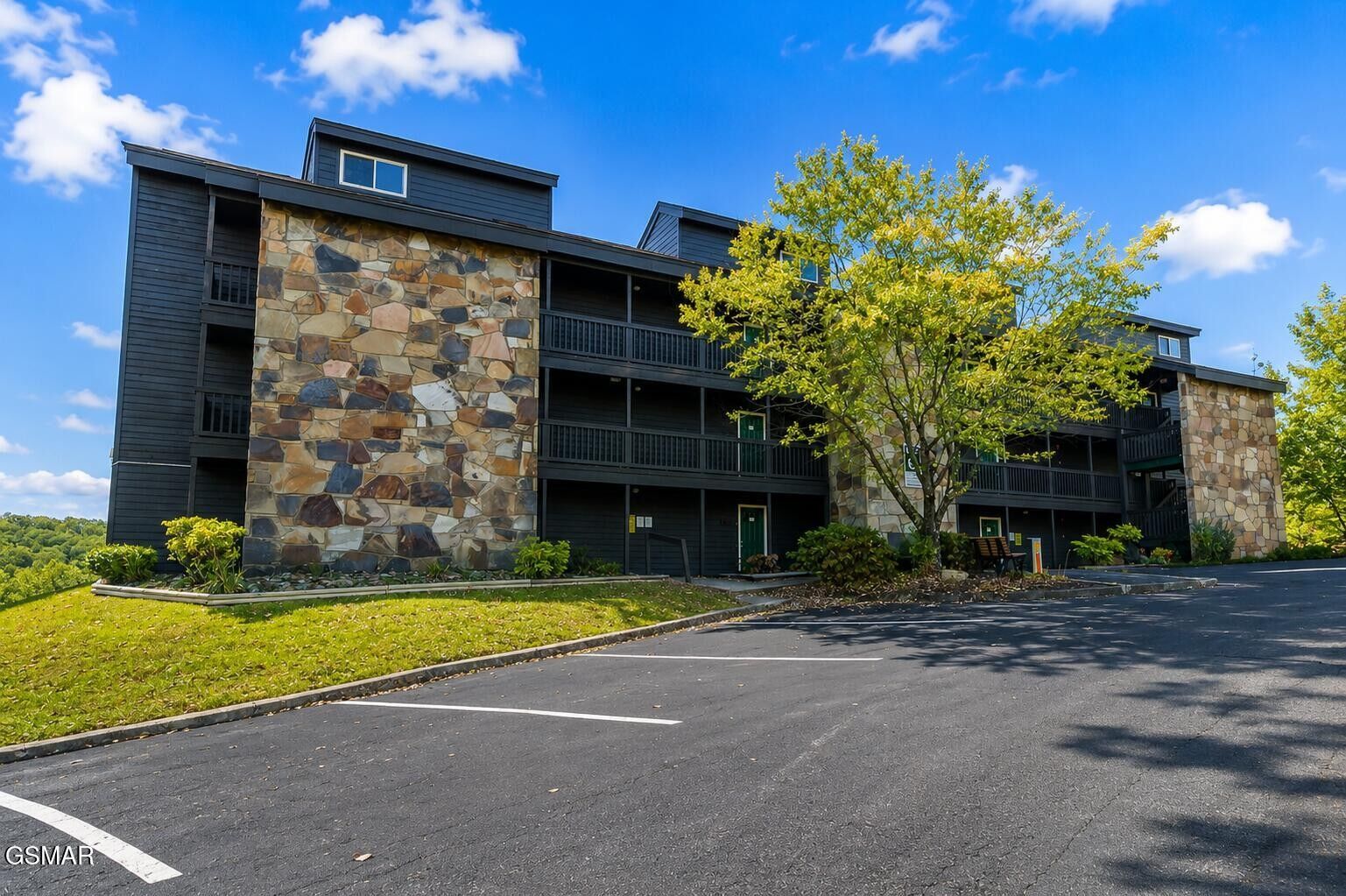 Property Photo:  1380 Ski View Drive Apt 3301  TN 37738 