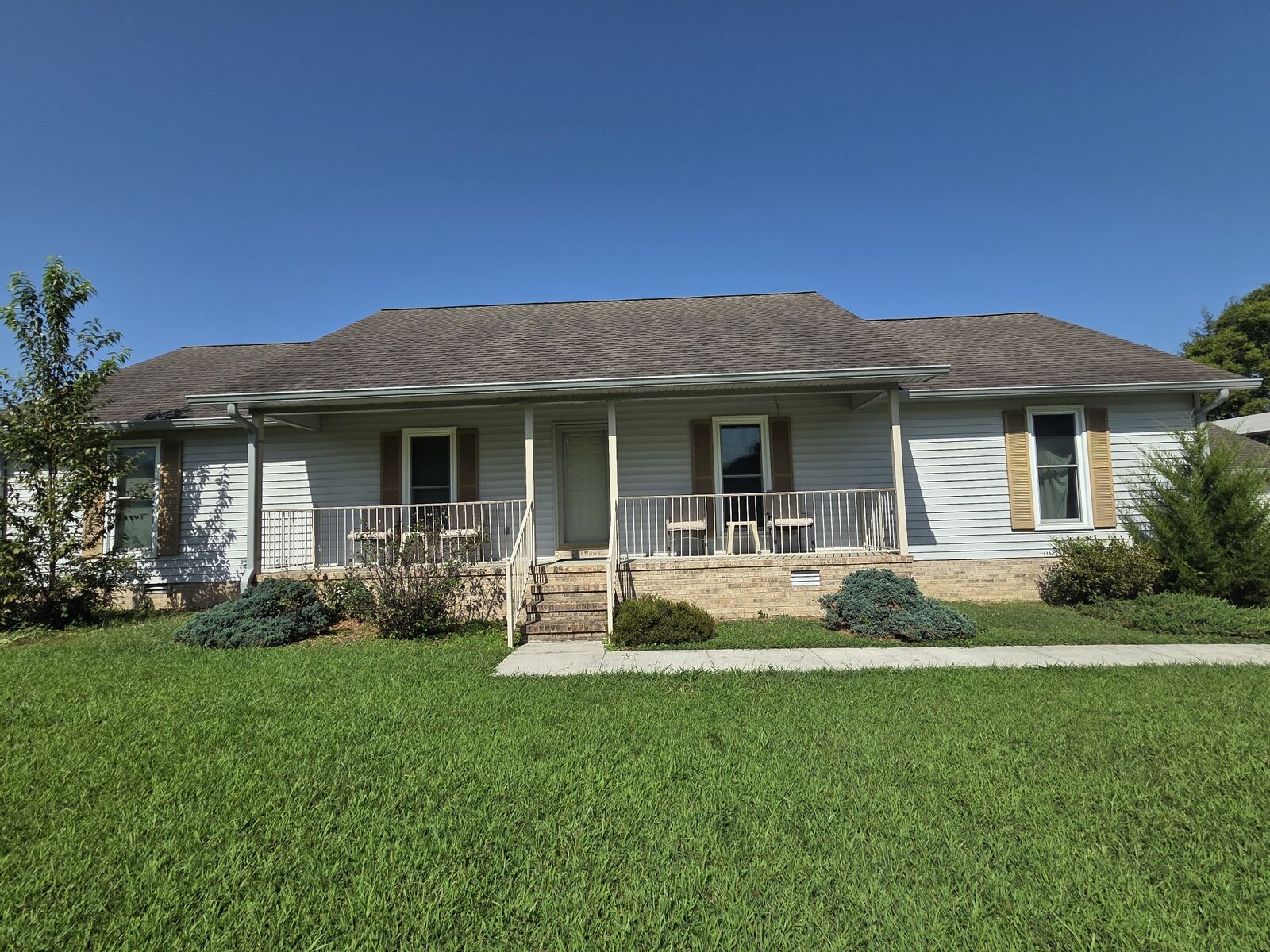 Property Photo:  205 Virginia Dr  TN 37388 