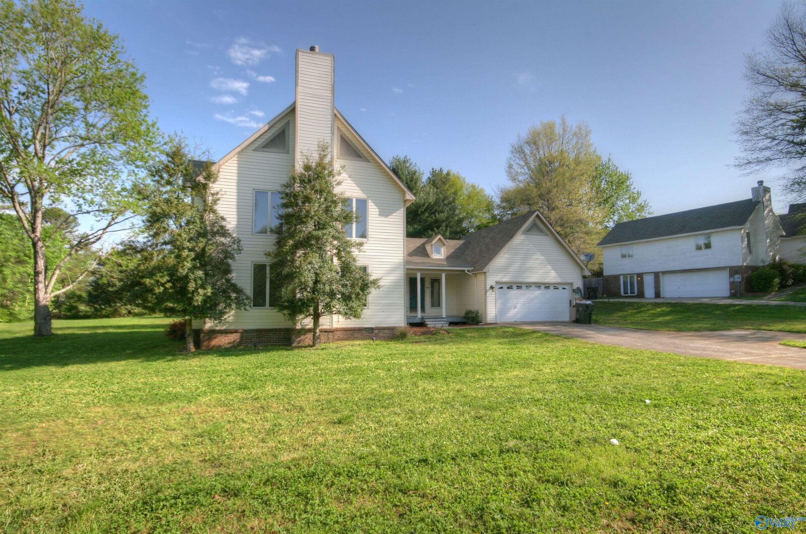 Property Photo: 111 Heatherwood Drive AL 35758