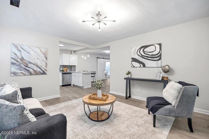 Property Photo: 3055 Oak Road FL 32065