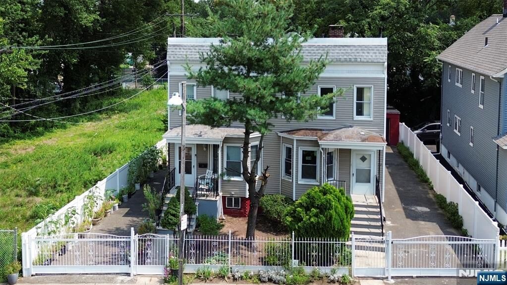 Property Photo: 22 Kensington Place NJ 07017