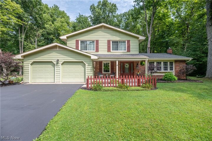 Property Photo: 1238 Willowood OH 44425