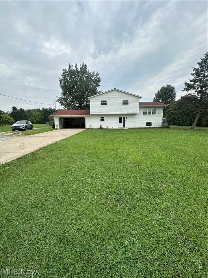 Property Photo:  22551 Indian Hollow Road  OH 44090 