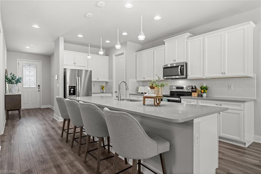 Property Photo: 3849 Helmsman Dr FL 34120