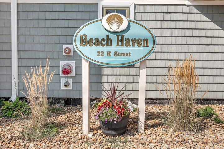 Property Photo:  22 K Street  NH 03842 
