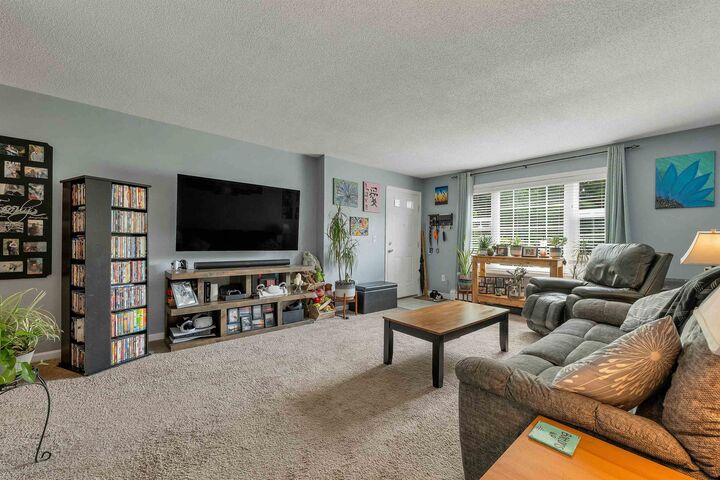 Property Photo:  616 Springbrook Circle  NH 03801 