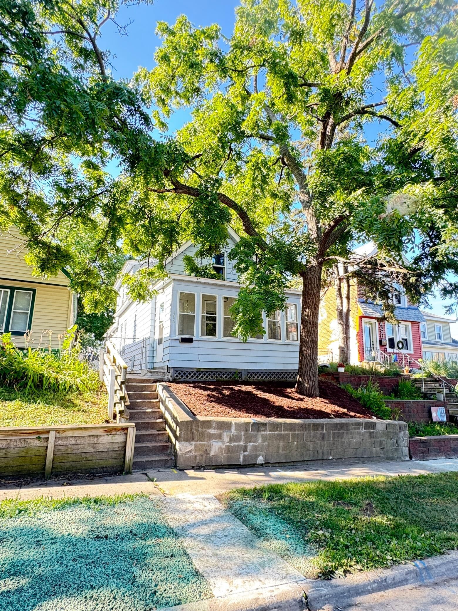 Property Photo:  486 Lawson Avenue W  MN 55117 