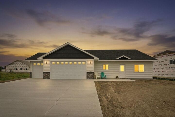Property Photo:  1006 Misty Meadow Boulevard  MN 55313 