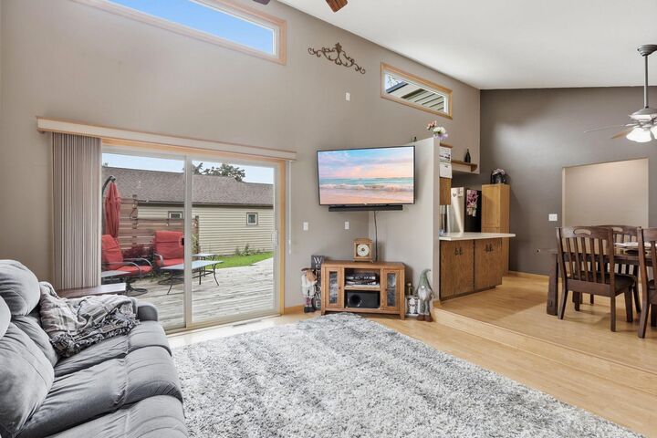 Property Photo: 1107 Abbott Avenue N MN 55336