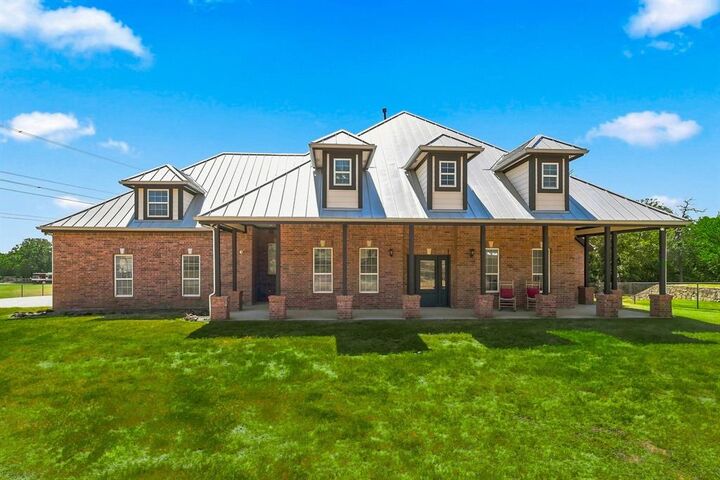 Property Photo:  820 Copper Woods Lane  TX 75077 