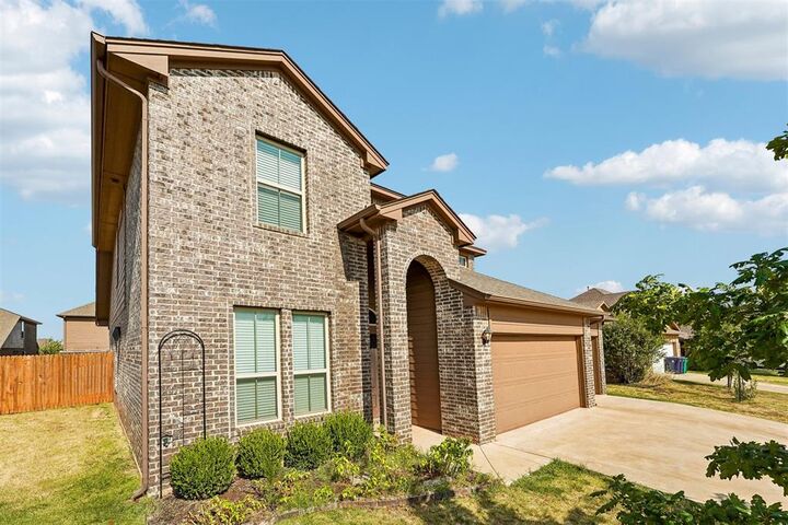 Property Photo: 14721 Rambling Creek Circle OK 73142