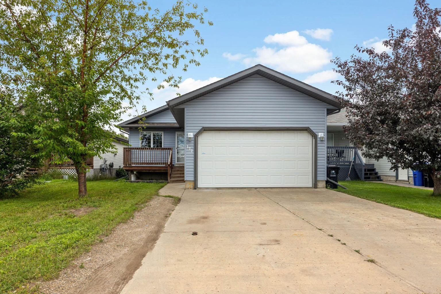 Property Photo: 177 Swanson Crescent AB T9K 2V9