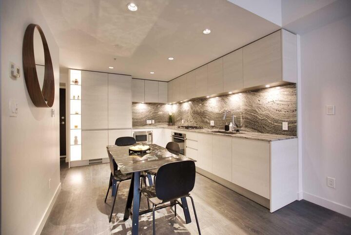 Property Photo: 310 12 Avenue SW 505 AB T2R 0C7