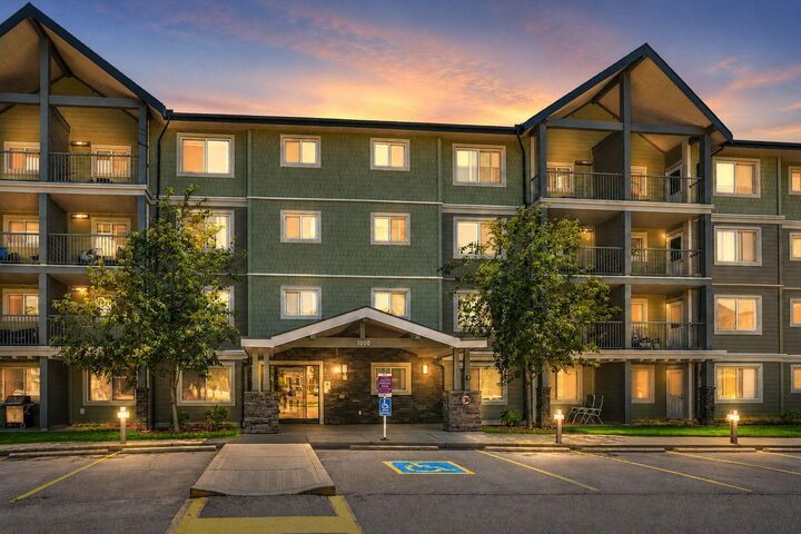 181 Skyview Ranch Manor NE 1312 — photo 1