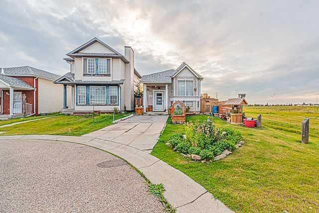 Property Photo: 55 San Diego Manor NE AB T1Y 7B6