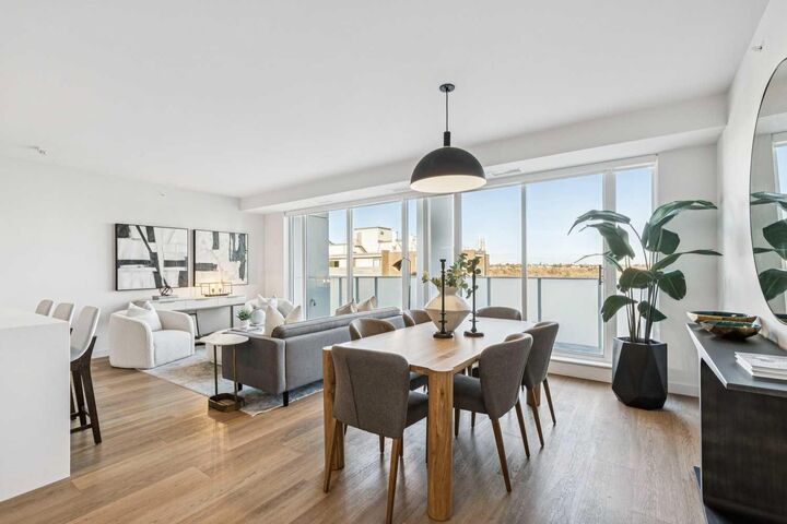 Property Photo: 1107 Gladstone Road NW 1004 AB T2N 3T1