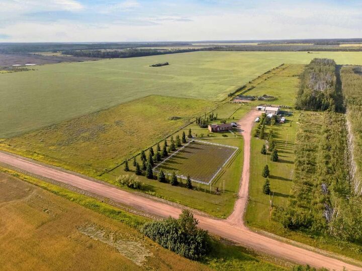 Property Photo: 18142 Township Road 1102 AB T0H 1Z0