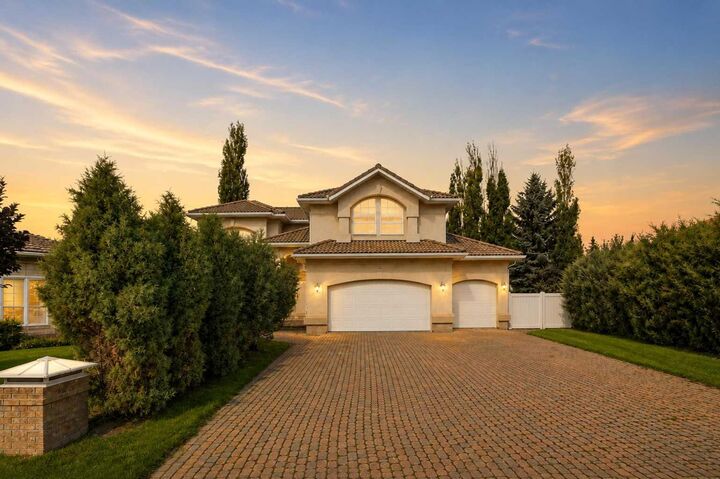 Property Photo: 25 Ashmore Close AB T4R 2R7