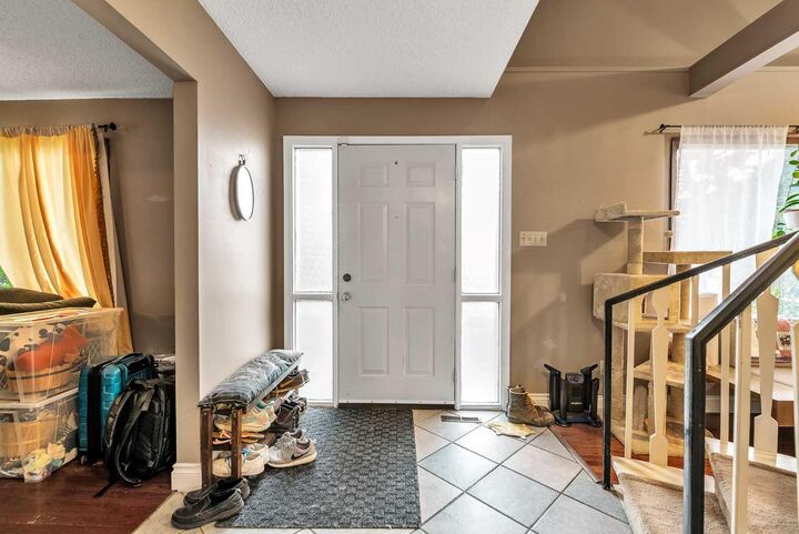 Property Photo: 5820 Dalmead Crescent NW AB T3A 1E6