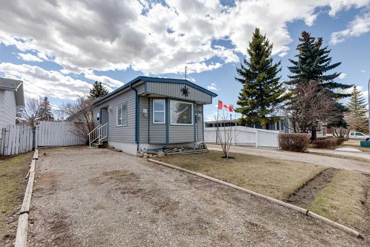 Property Photo: 240 Big Hill Circle SE AB T4A 1P8