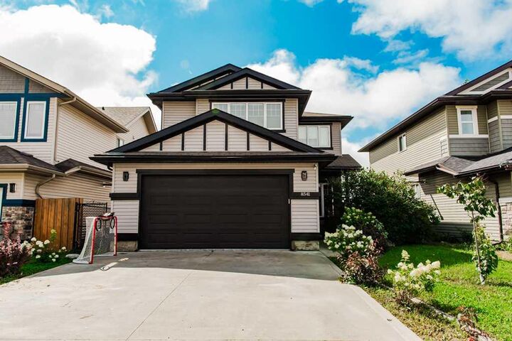 Property Photo: 8541 102 Avenue AB T8X 0B5