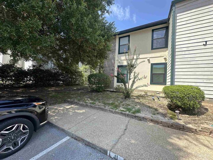 Property Photo:  2299 Scenic Hwy J5  FL 32503 