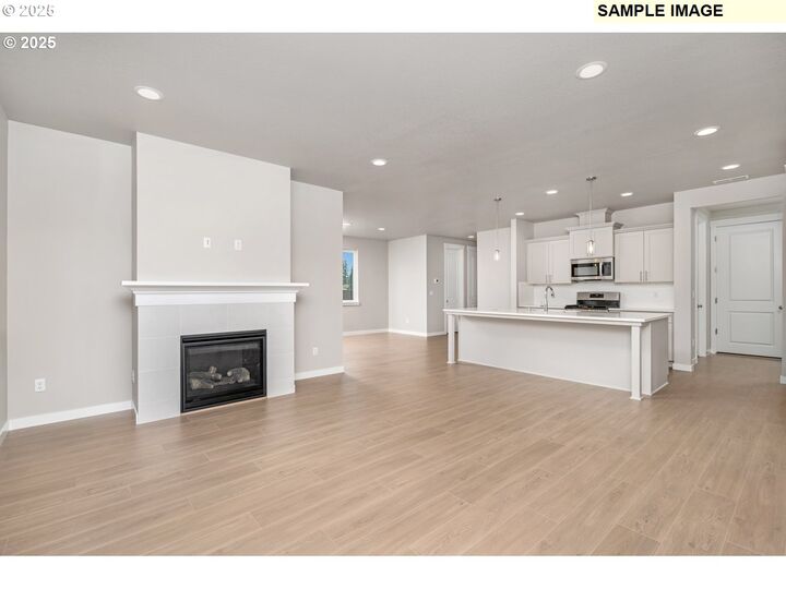 Property Photo: 9047 S 2nd Ln 123 WA 98642