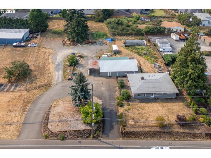 Property Photo: 118 Warner Milne Rd OR 97045