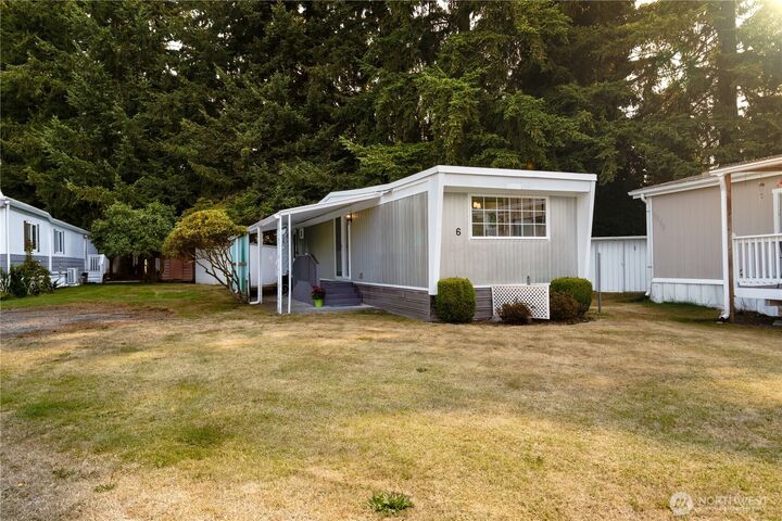 Property Photo:  9403  Pierce Lane 6  WA 98284 