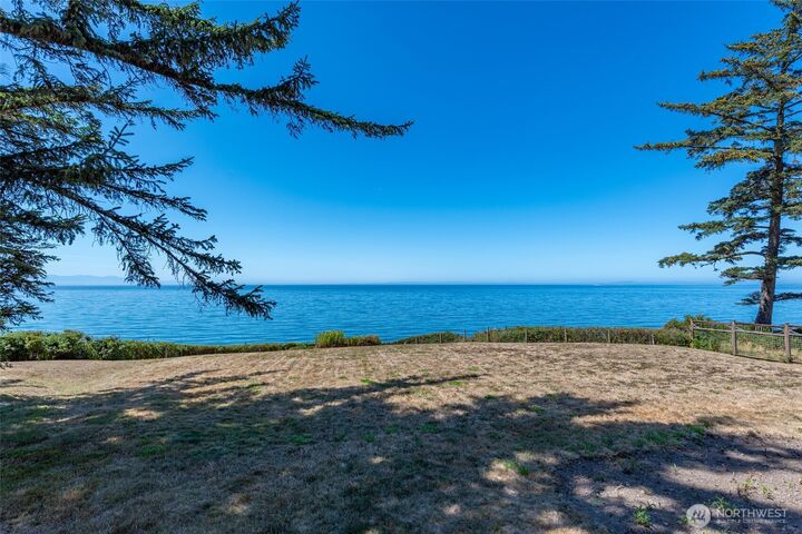 Property Photo: 1399 W Beach Road WA 98277