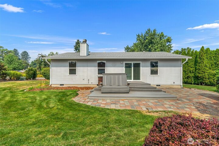 Property Photo: 1113 Orchard Avenue WA 98801