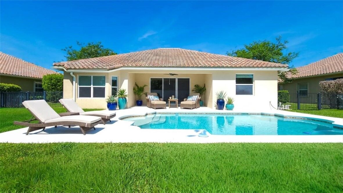 Property Photo: 7677 Fieldstone Ranch FL 32967