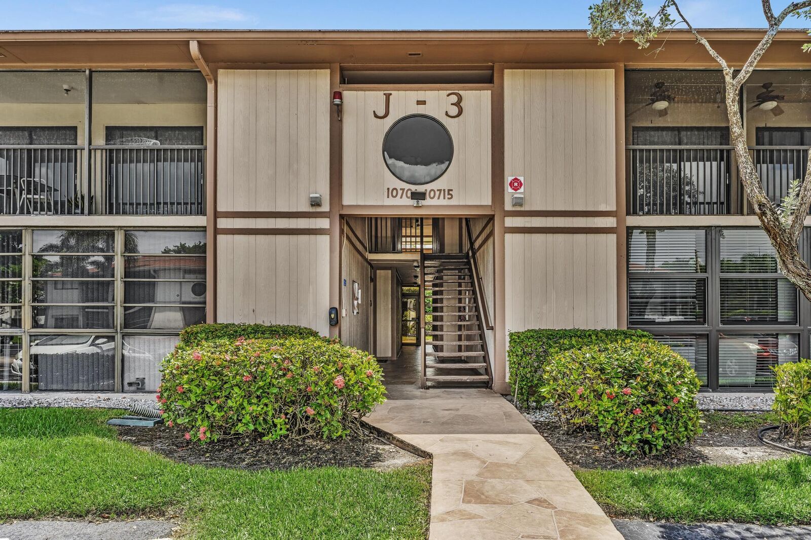 Property Photo:  10701 W Clairmont Circle 109  FL 33321 