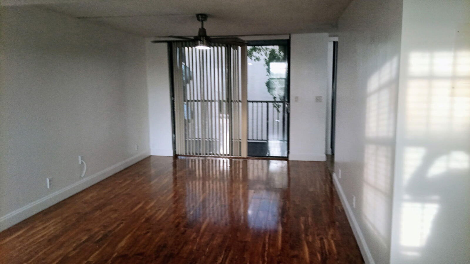 Property Photo: 3550 Blue Lake Drive 405 FL 33064