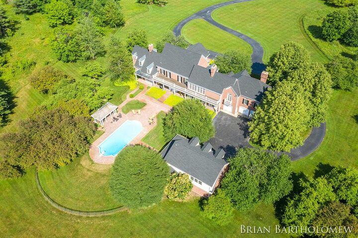 Property Photo:  560 Saddlebrook Drive NE  MI 49301 