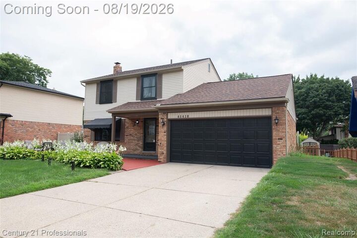 Property Photo:  40438 Page Drive  MI 48313 