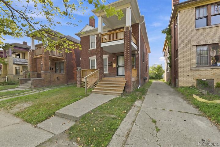 Property Photo: 3304 Clairmount Street MI 48206