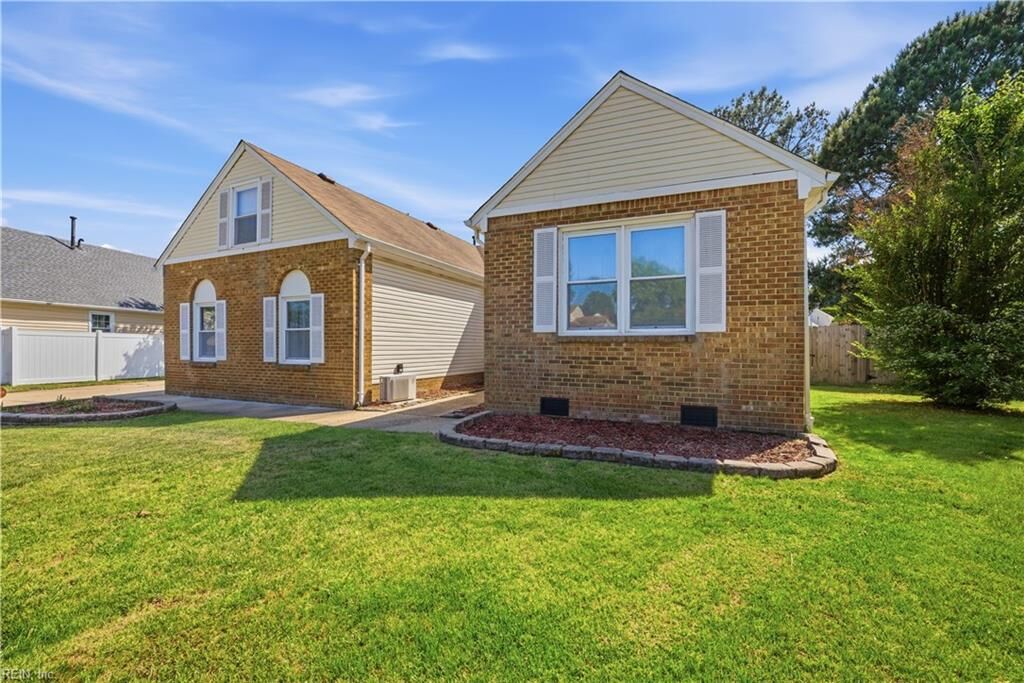 Property Photo:  5105 Hawks Bill Ct  VA 23464 