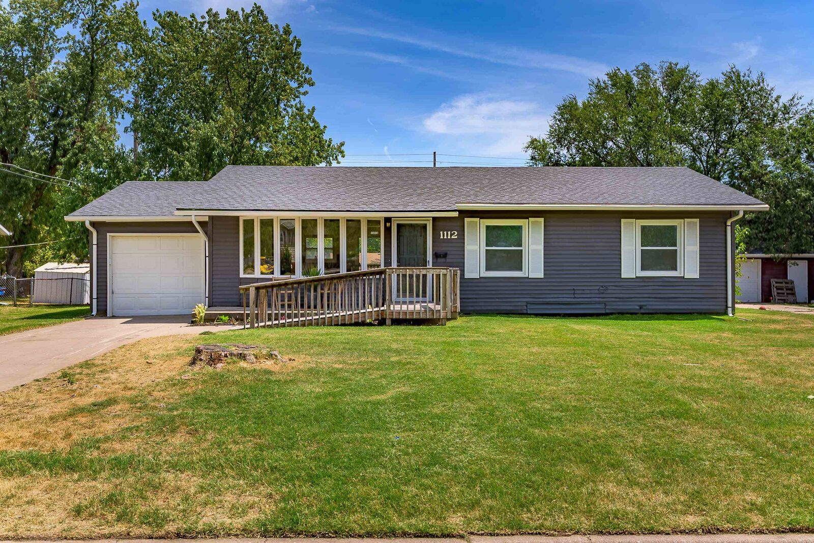 Property Photo:  1112 N Acadia Ave  KS 67212-3145 