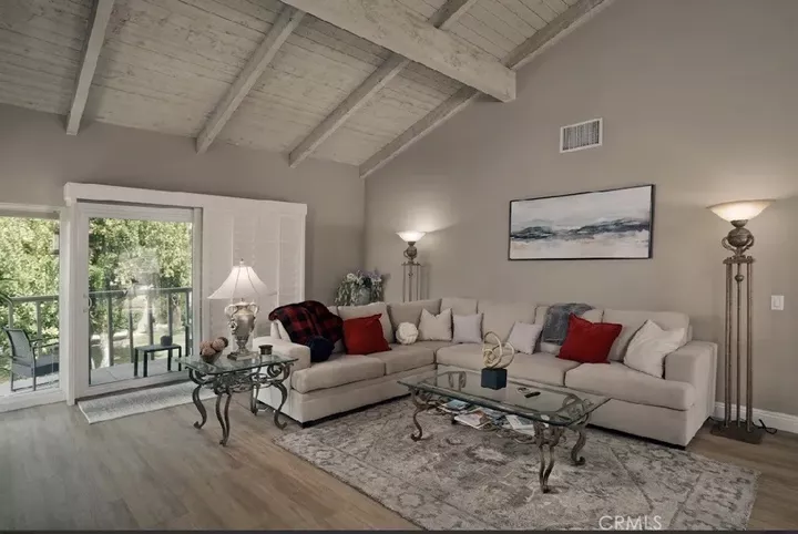 Property Photo: 46632 Arapahoe Ln #B CA 92210
