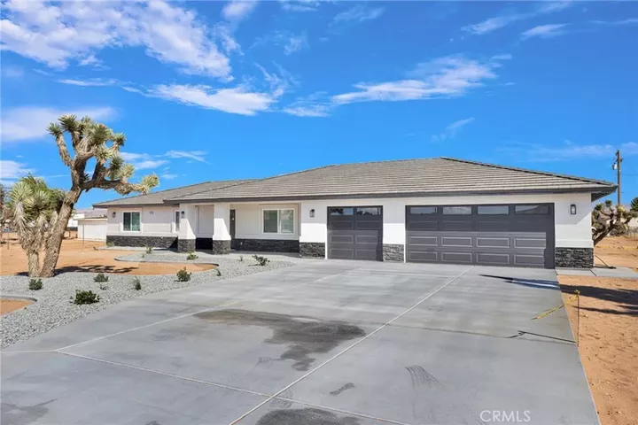 Property Photo: 15130 Dakota Road CA 92307
