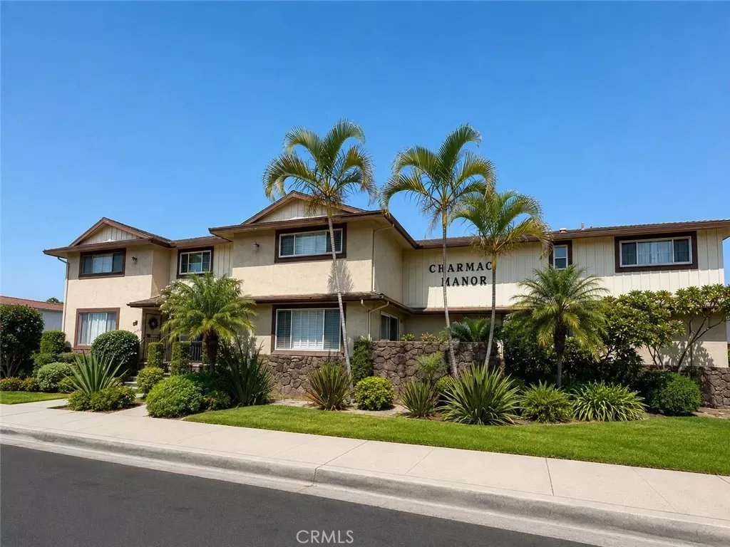 Property Photo:  10365 Downey  CA 90241 
