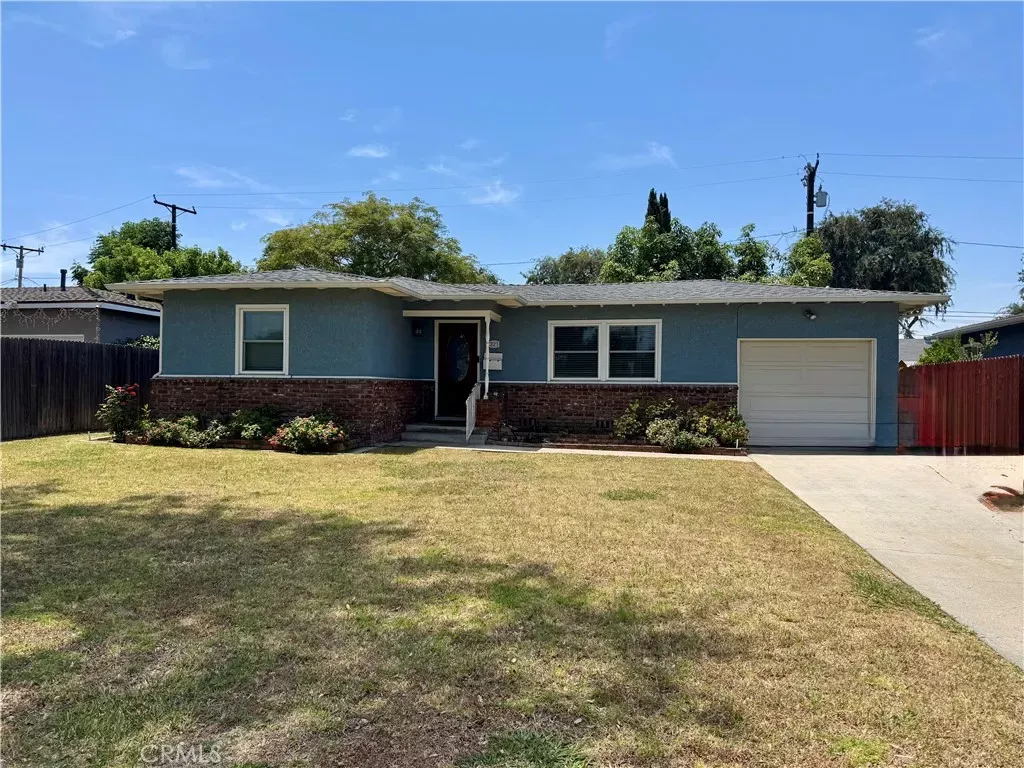 Property Photo:  321 Adlena  CA 92833 