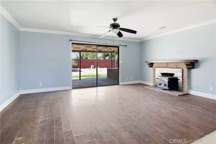 Property Photo: 1142 Via Del Carmel CA 93455