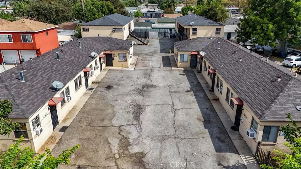 Property Photo:  3823 Walnut  CA 90201 